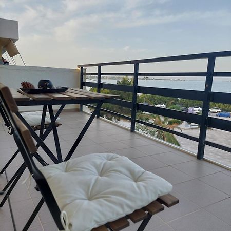Eleni'S Seafront Apartment Луца Экстерьер фото