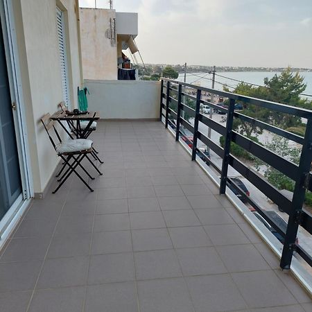 Eleni'S Seafront Apartment Луца Экстерьер фото