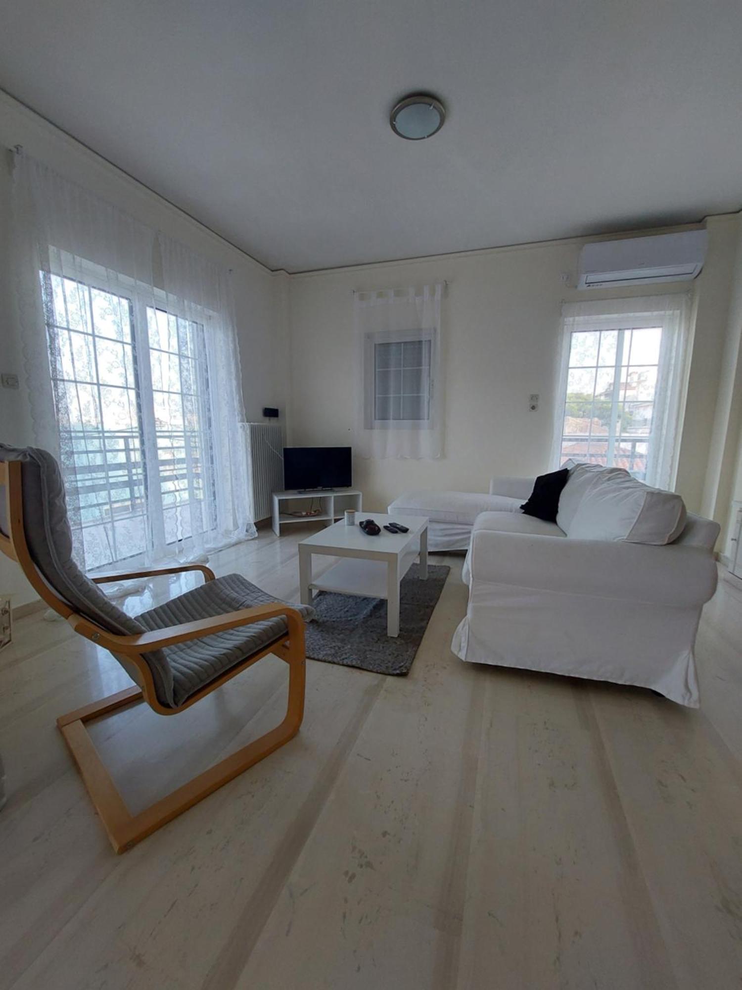 Eleni'S Seafront Apartment Луца Экстерьер фото